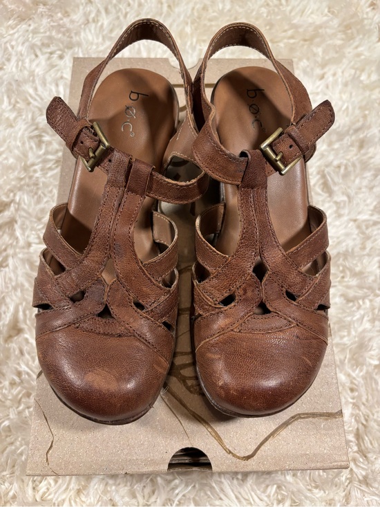 b.o.c. Shoes - b.o.c. Persi Tan Leather Cutout T-Strap Heels-sz 7